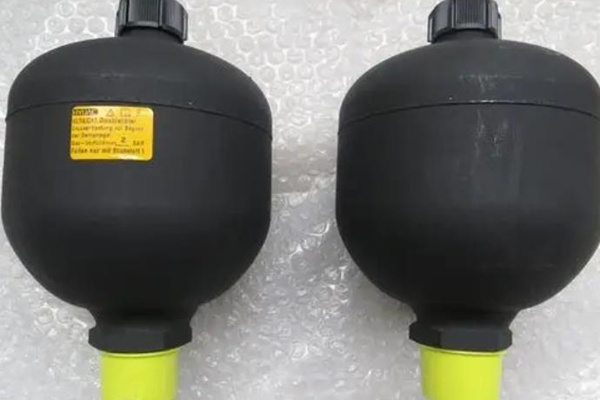 蓄能器充氣工具不會(huì)使用？這份使用指南要收好！